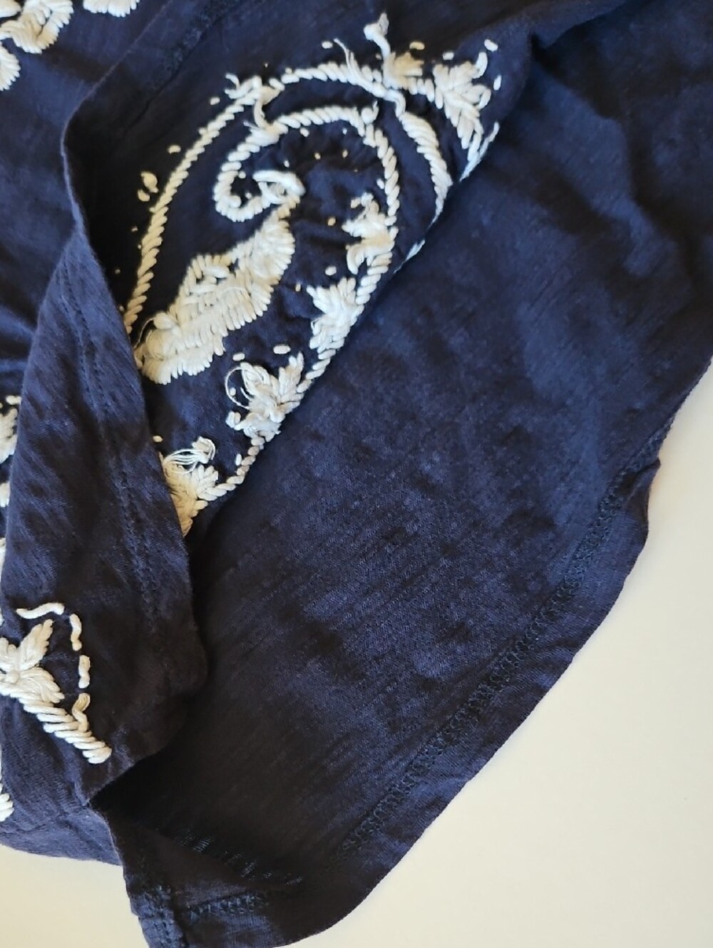 Lucky Brand Size S Navy Blue And White Floral Embroidered Tank Top - Picture 9 of 13